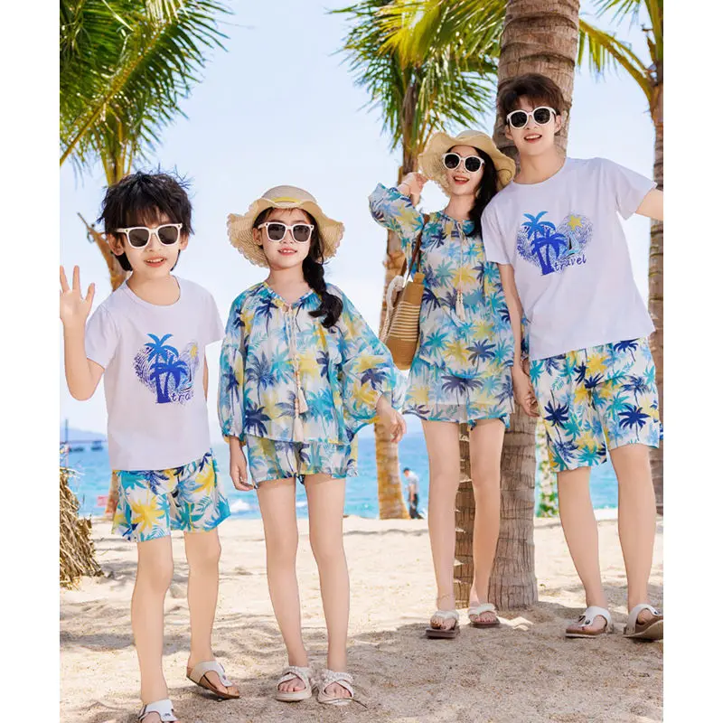 Family Vacation Look Matching  - огляд і ціна Parent Of Plant